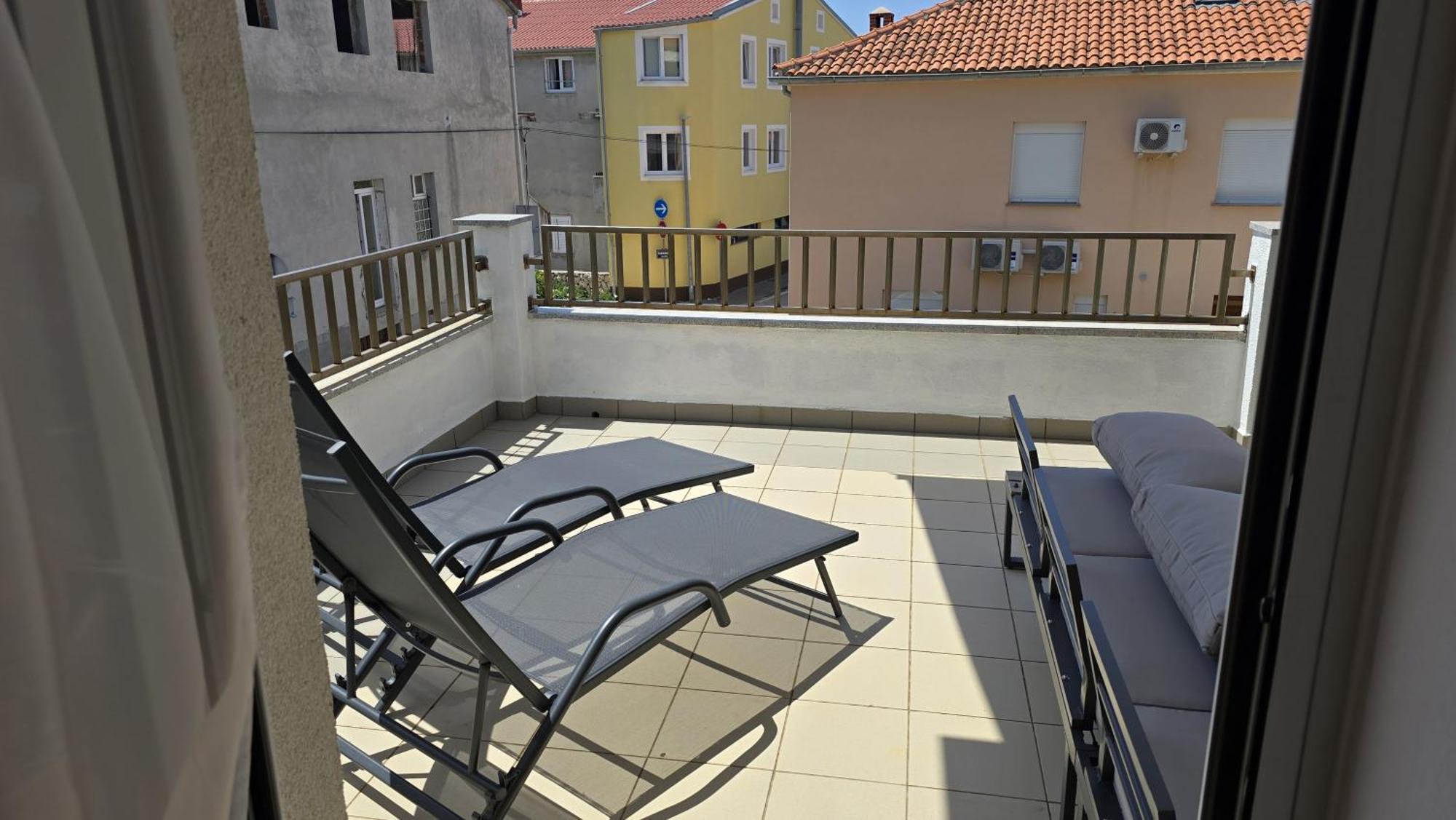 Enigma Apartments - In Center Novalja Room photo